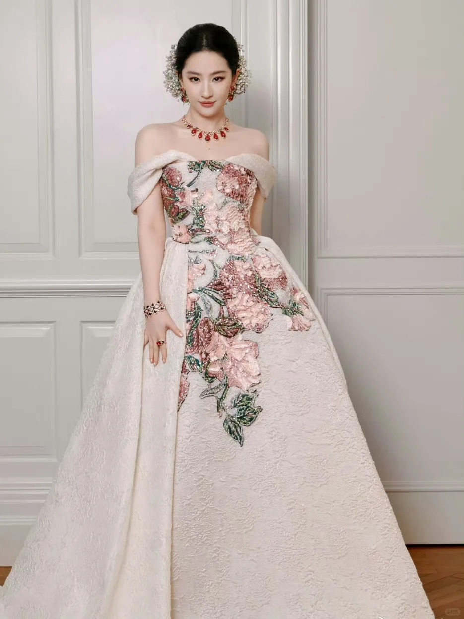 vogue5-17615007549951114971399.jpg
