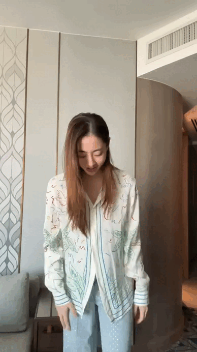 16-1-1761452635364299070780-1761549060318-1761549060522690261296.gif