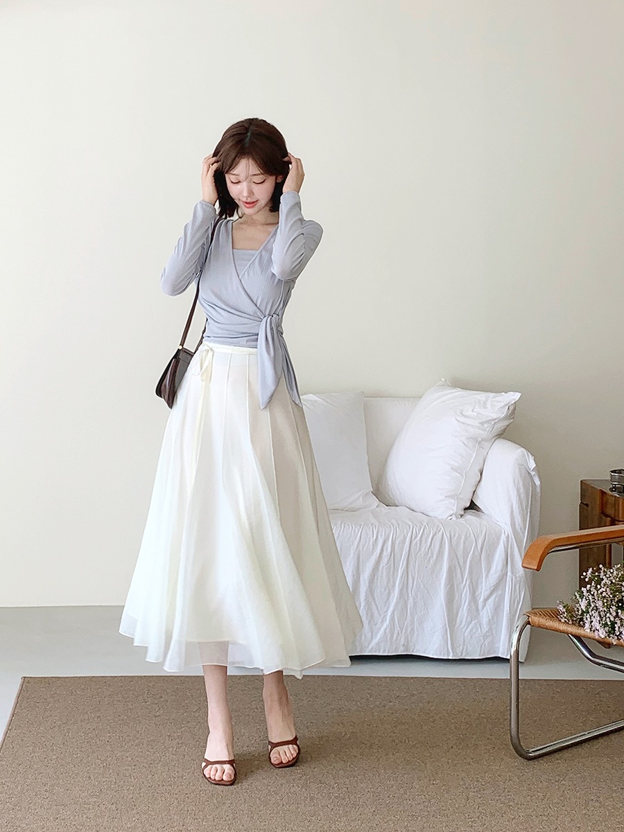 10 set váy đẹp mê mẩn cho mùa se lạnh - Ảnh 6. 10 set váy đẹp mê mẩn cho mùa se lạnh - Ảnh 6.