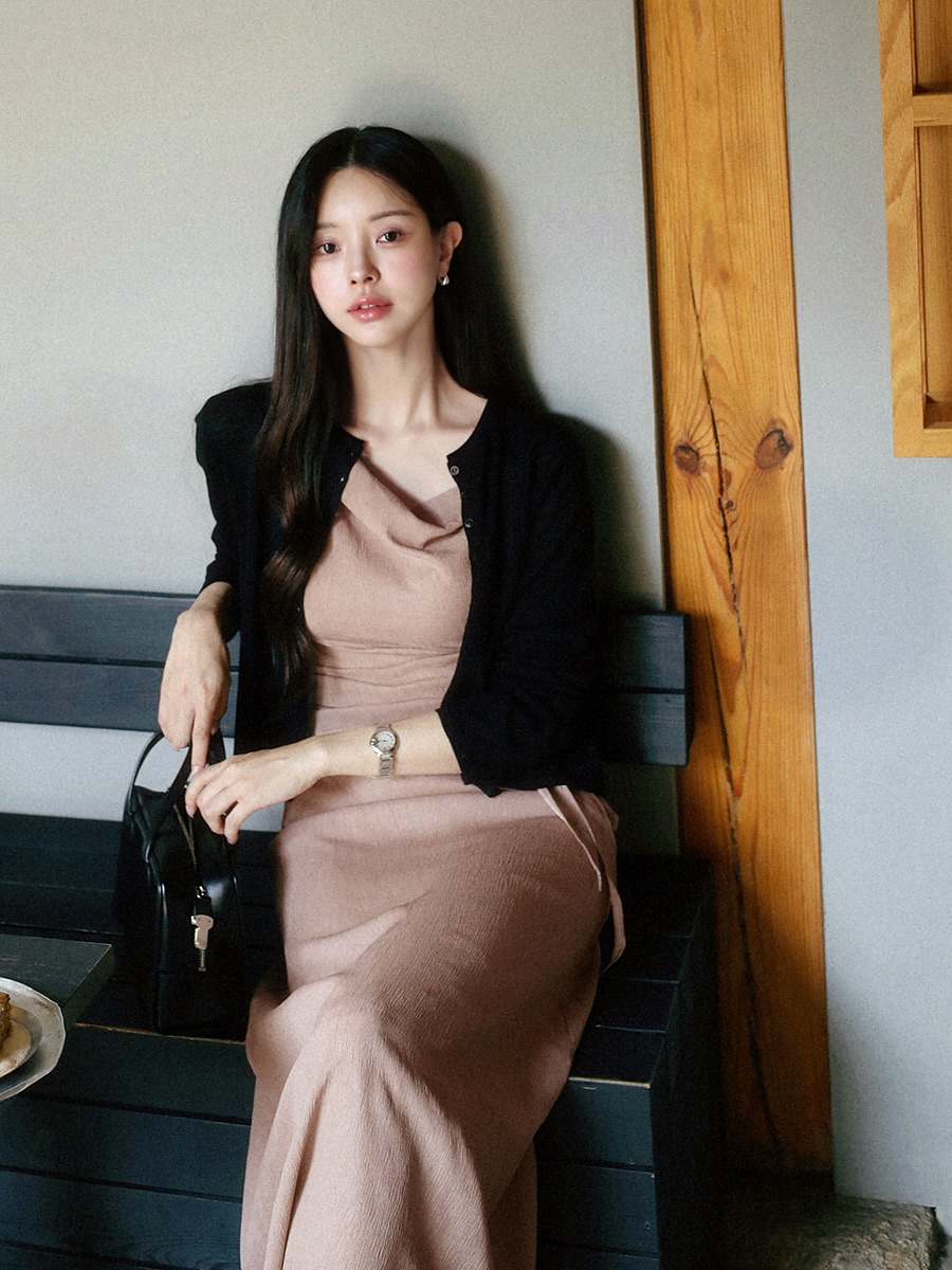 10 set váy đẹp mê mẩn cho mùa se lạnh - Ảnh 5. 10 set váy đẹp mê mẩn cho mùa se lạnh - Ảnh 5.