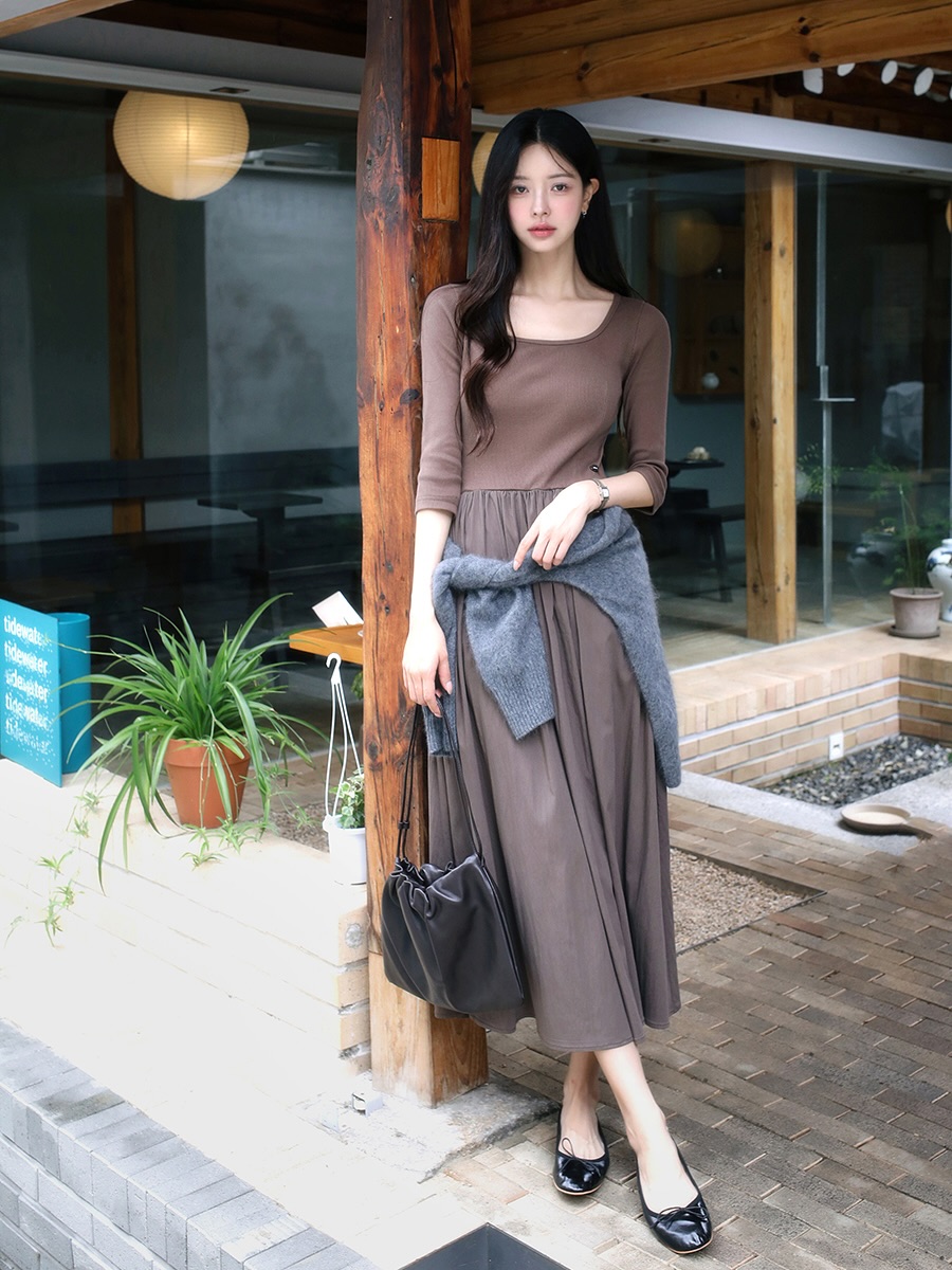 10 set váy đẹp mê mẩn cho mùa se lạnh - Ảnh 2. 10 set váy đẹp mê mẩn cho mùa se lạnh - Ảnh 2.