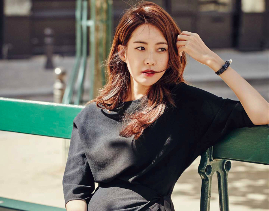 harper-bazaar-phim-cua-lee-yo-won-18-1761538771829-17615387769311815661761.jpg