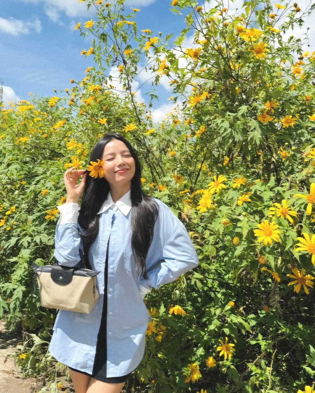 Nữ chính Mưa Đỏ bỗng thành  Nữ chính Mưa Đỏ bỗng thành