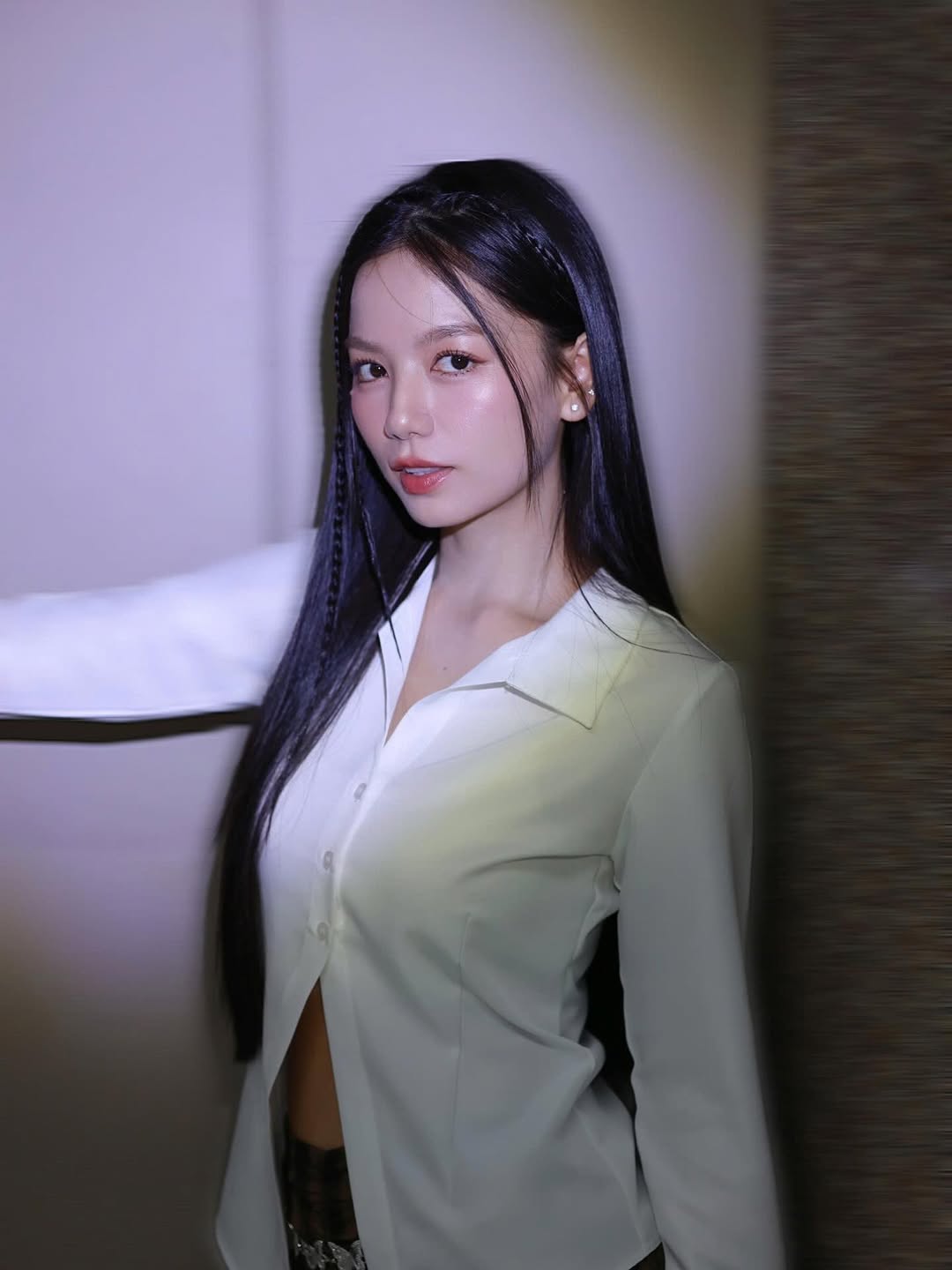 Nữ chính Mưa Đỏ bỗng thành  Nữ chính Mưa Đỏ bỗng thành