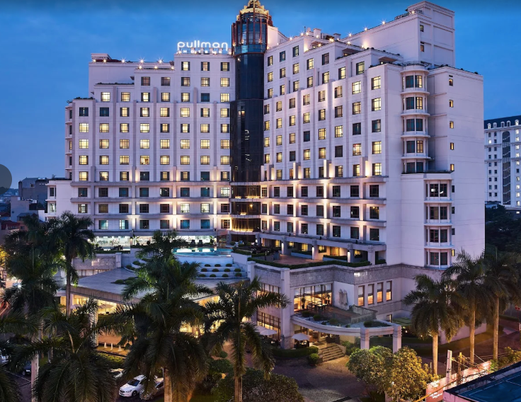 Toàn cảnh vụ đánh bạc hơn 2.600 tỷ đồng tại khách sạn Pullman Hà Nội: Lộ diện hàng loạt cán bộ, ca sĩ, bác sĩ, doanh nhân... tham gia - Ảnh 1. Toàn cảnh vụ đánh bạc hơn 2.600 tỷ đồng tại khách sạn Pullman Hà Nội: Lộ diện hàng loạt cán bộ, ca sĩ, bác sĩ, doanh nhân... tham gia - Ảnh 1.