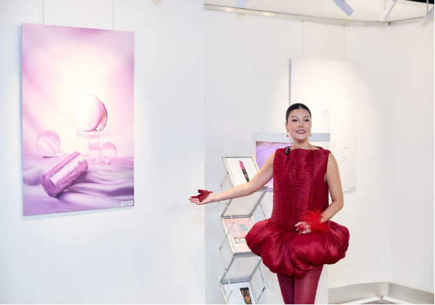 Si&ecirc;u mẫu đời đầu Việt Nam hội ngộ d&agrave;n sao &ldquo;khủng&rdquo; - Ảnh 3.