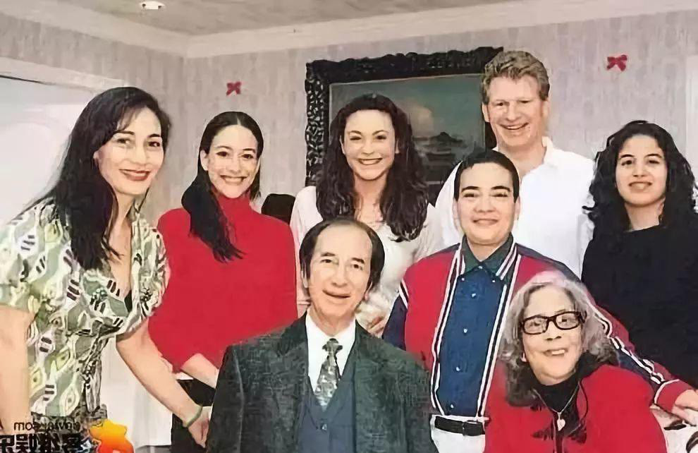 Bi kịch của con trai trưởng Vua s&ograve;ng b&agrave;i Macau- Ảnh 4.