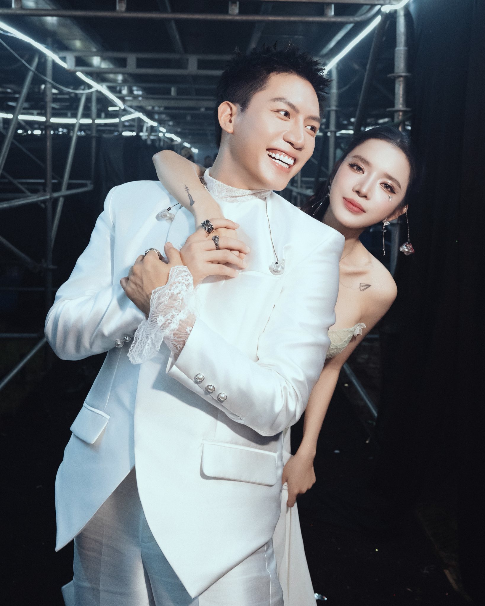 Bóc cặp đôi Vbiz bí mật hẹn hò 6 năm- Ảnh 1.