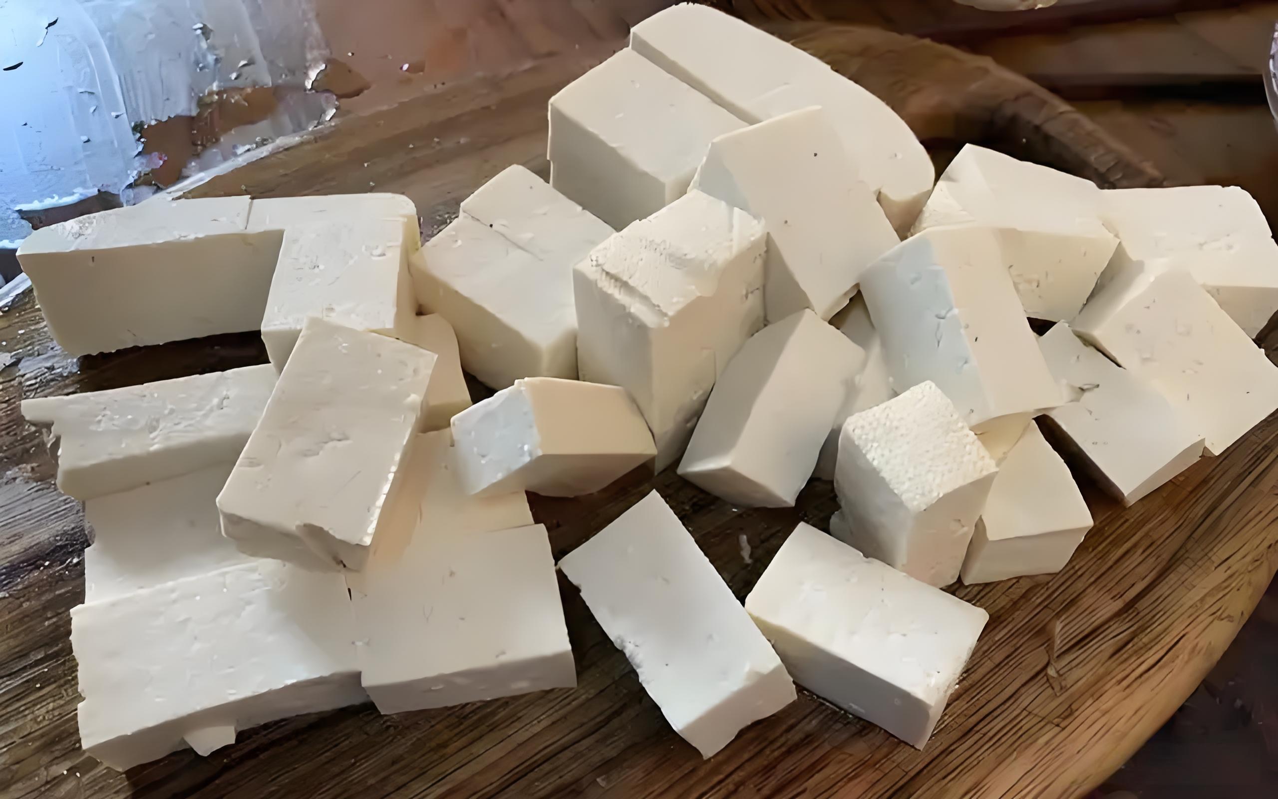 Hãy tránh xa ngay lập tức nếu thấy 3 loại đậu phụ này, đừng mua dù chúng có rẻ đến đâu! - Ảnh 3. Hãy tránh xa ngay lập tức nếu thấy 3 loại đậu phụ này, đừng mua dù chúng có rẻ đến đâu! - Ảnh 3.