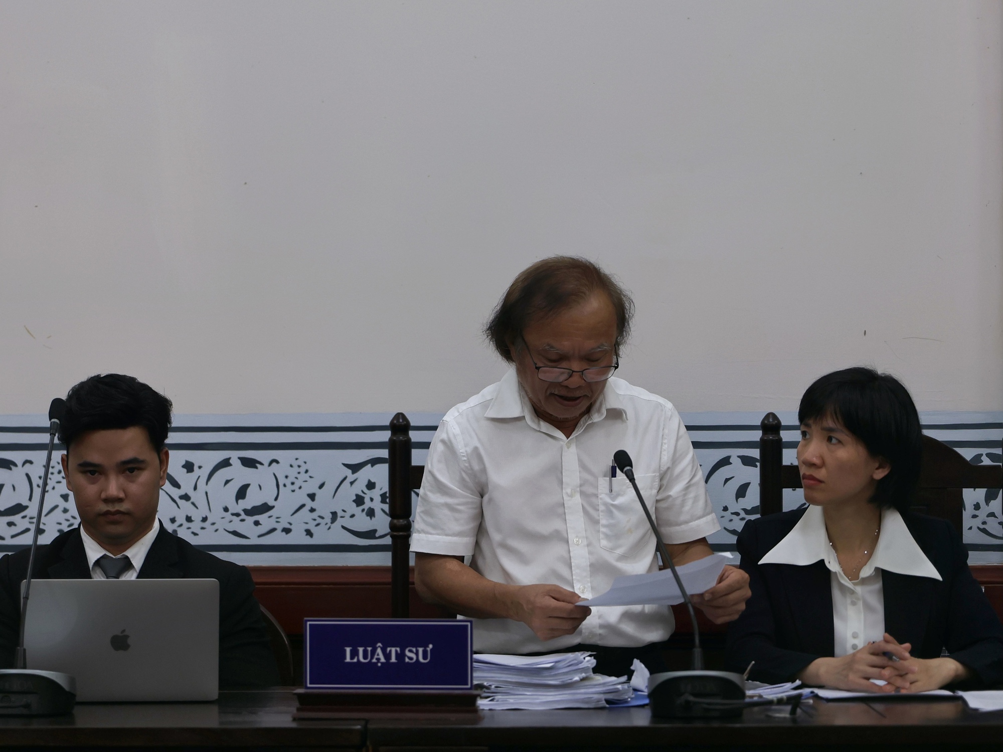 Tiền phúng điếu cố diễn viên Đức Tiến có thể bị chia thừa kế - Ảnh 1. Tiền phúng điếu cố diễn viên Đức Tiến có thể bị chia thừa kế - Ảnh 1.