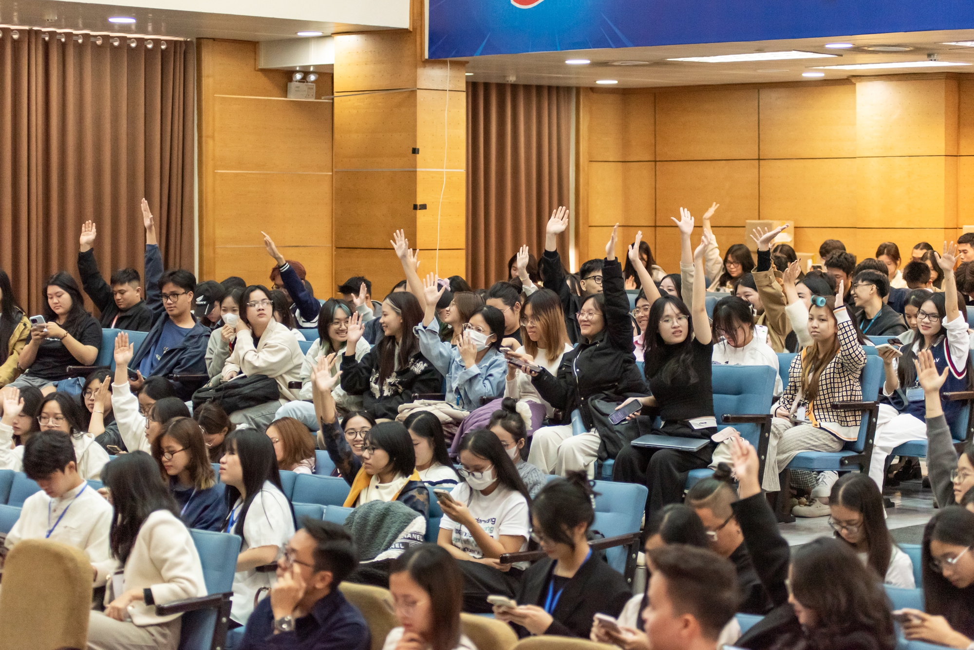 Green Voice: Hành trình giới trẻ Việt hùng biện bằng tiếng nói xanh - Ảnh 2. Green Voice: Hành trình giới trẻ Việt hùng biện bằng tiếng nói xanh - Ảnh 2.