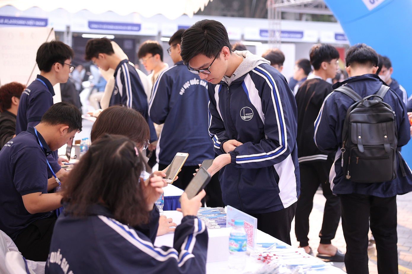 Trường đại học đầu tiên không xét tuyển thẳng giải khoa học kĩ thuật từ 2026 - Ảnh 1. Trường đại học đầu tiên không xét tuyển thẳng giải khoa học kĩ thuật từ 2026 - Ảnh 1.