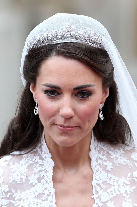 Bí mật động trời vừa được hé lộ sau 14 năm: Vương phi Kate có thật sự “tự tay make-up” trong lễ cưới Hoàng gia thế kỷ?- Ảnh 3.