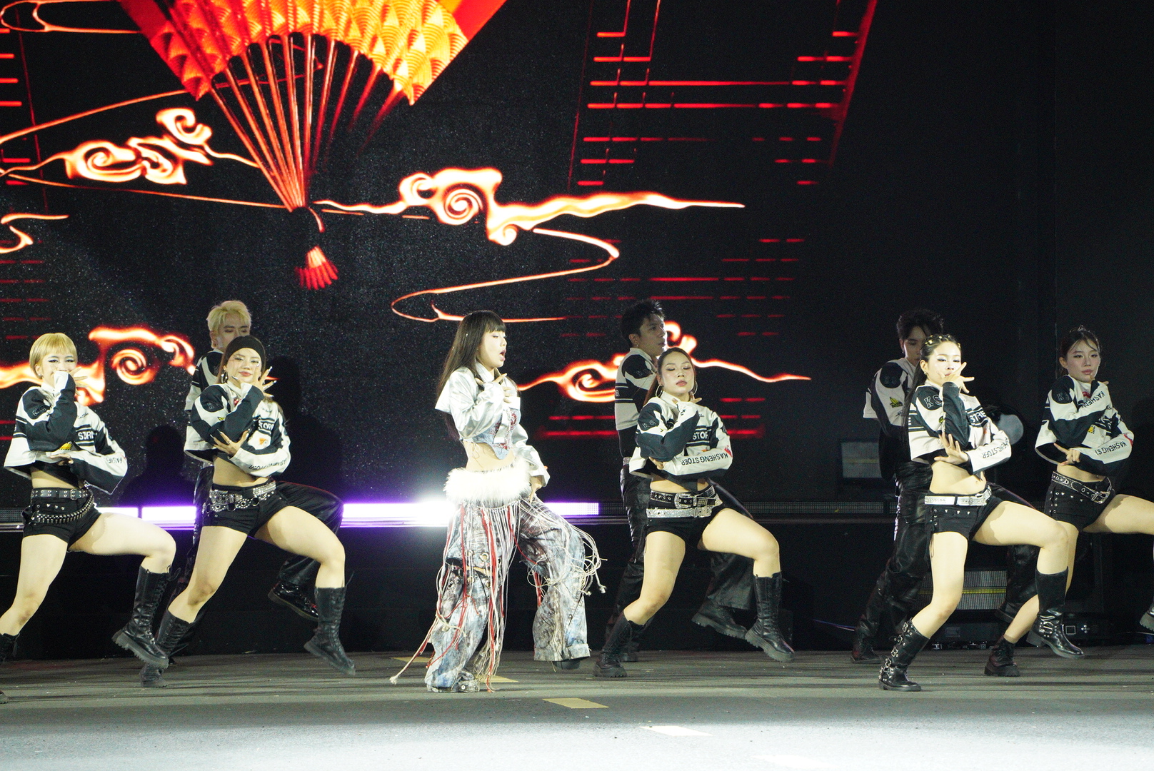 Gala Better Choice Awards 2025: Han Sara “Xinh” ngây ngất, xuất hiện bùng nổ với loạt hit đình đám- Ảnh 4.