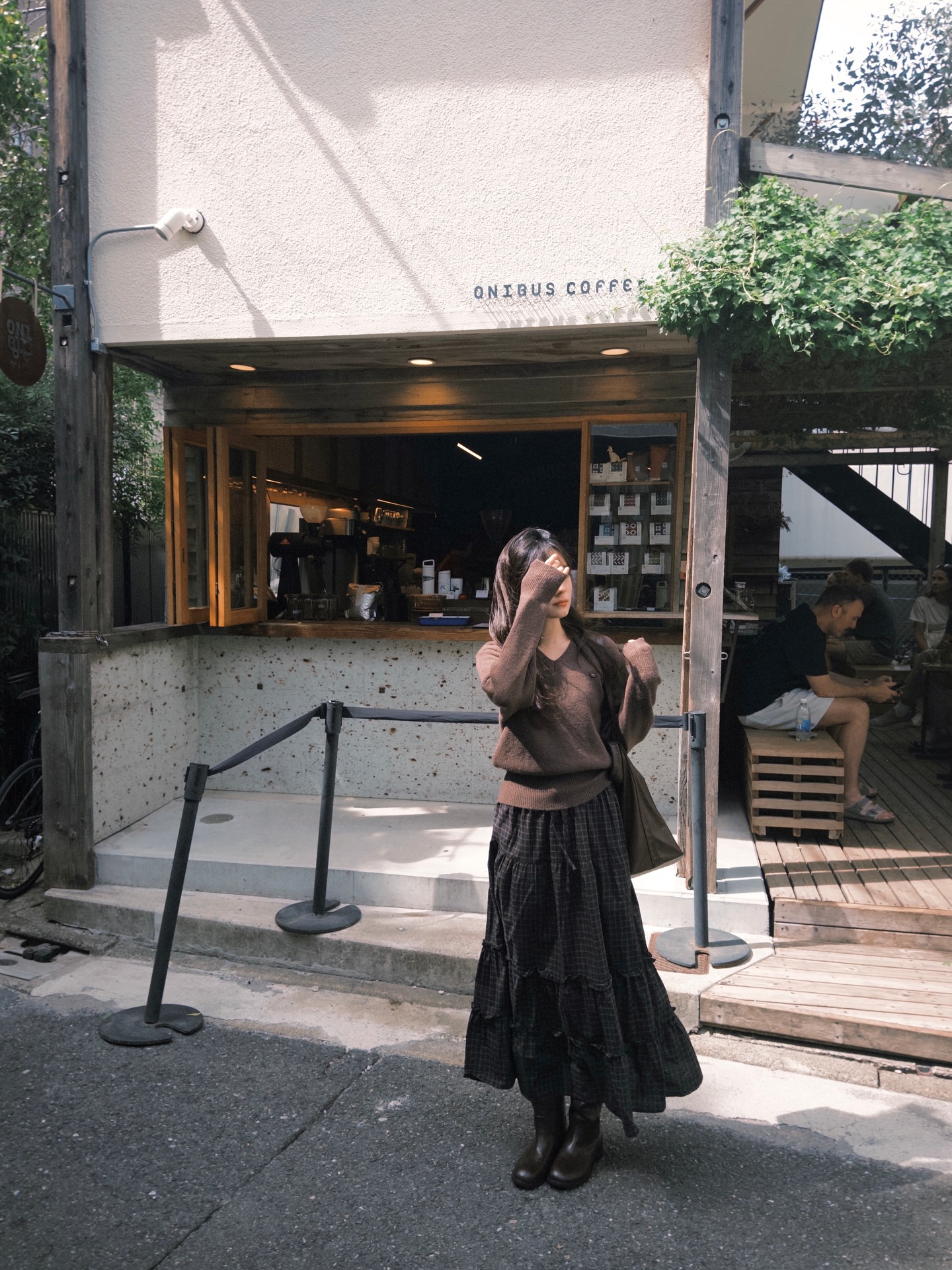 Mặc đẹp mỗi ngày với 10 set đồ màu trung tính - Ảnh 5. Mặc đẹp mỗi ngày với 10 set đồ màu trung tính - Ảnh 5.