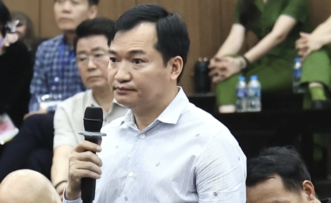 Cựu Bí thư Ngô Ngọc Đức khai gì về Tổ chức đánh bạc hơn 4 , 2 triệu USD? - Ảnh 2. Cựu Bí thư Ngô Ngọc Đức khai gì về Tổ chức đánh bạc hơn 4 , 2 triệu USD? - Ảnh 2.