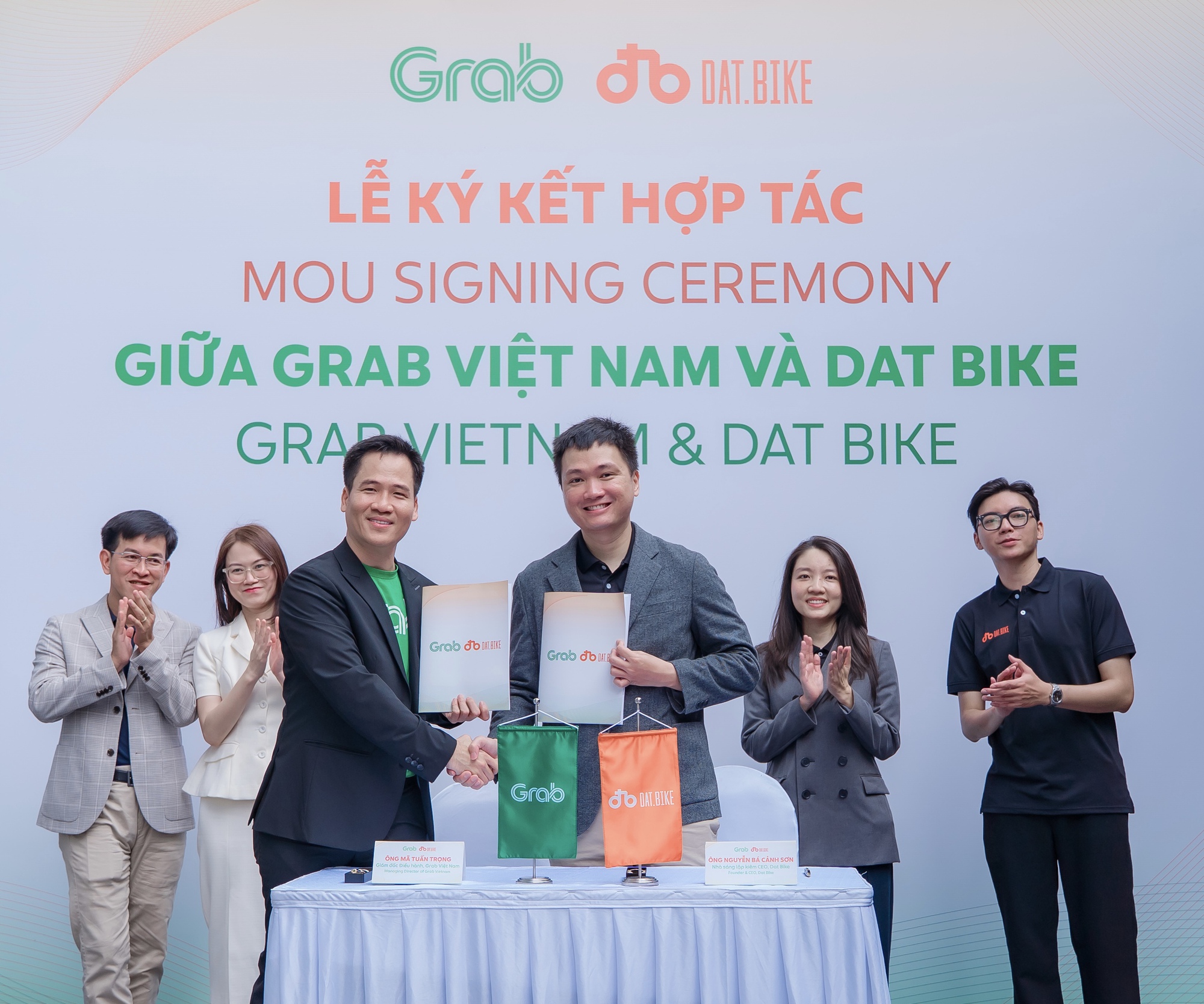 Grab Việt Nam và Dat Bike hợp tác hỗ trợ tài xế công nghệ chuyển đổi xanh- Ảnh 1. Grab Việt Nam và Dat Bike hợp tác hỗ trợ tài xế công nghệ chuyển đổi xanh- Ảnh 1.