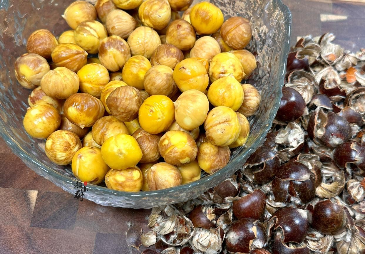 Bí quyết cấp đông hạt dẻ chuẩn bếp nhà: Lấy ra nấu ngay, dẻo bùi như mới bóc, trữ một lần ăn ngon tới Tết - Ảnh 5. Bí quyết cấp đông hạt dẻ chuẩn bếp nhà: Lấy ra nấu ngay, dẻo bùi như mới bóc, trữ một lần ăn ngon tới Tết - Ảnh 5.