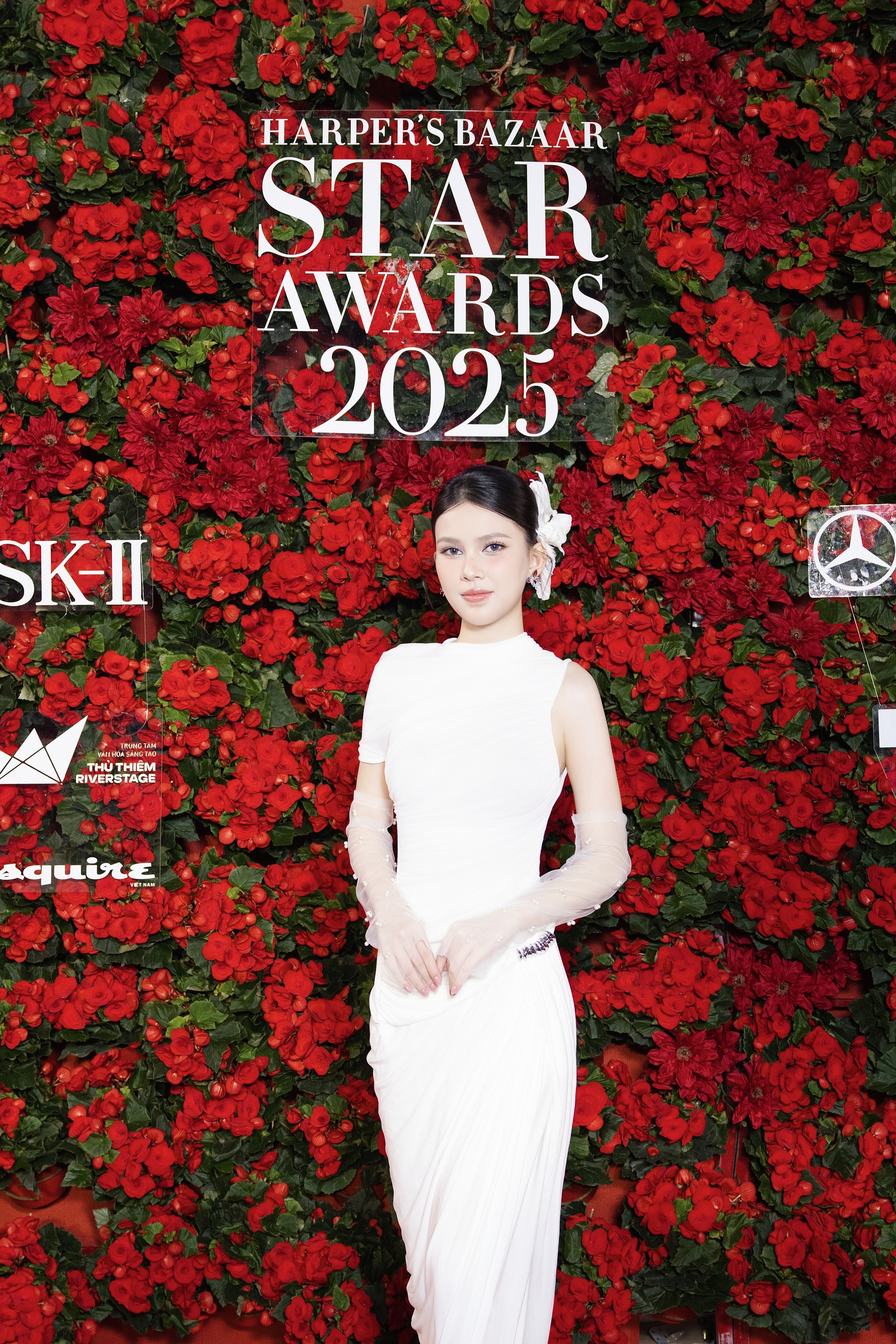 Á hậu Phan Trần Linh Đan tinh khôi trong trang phục NTK Cường Đàm - giành giải Best Dress tại Star Awards 2025- Ảnh 1. Á hậu Phan Trần Linh Đan tinh khôi trong trang phục NTK Cường Đàm - giành giải Best Dress tại Star Awards 2025- Ảnh 1.