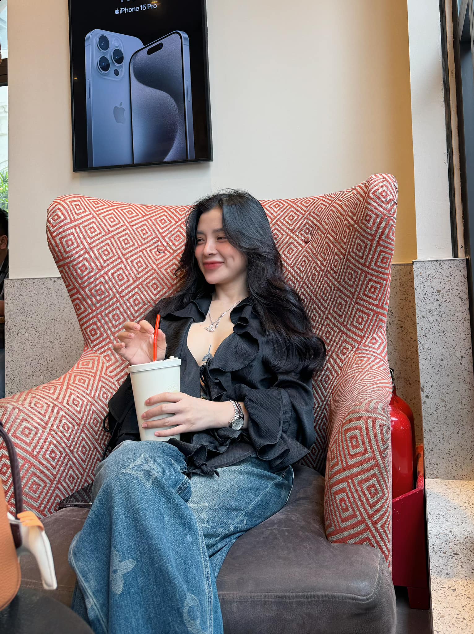 Vợ Huấn Hoa Hồng là ai? - Ảnh 2. Vợ Huấn Hoa Hồng là ai? - Ảnh 2.