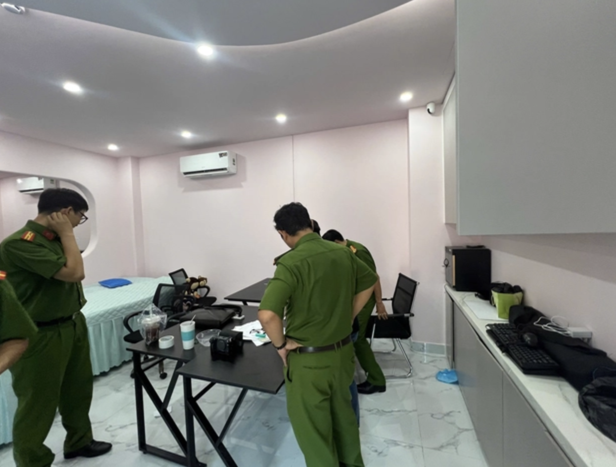 Điểm danh các thẩm mỹ viện từng bị Công an TP HCM "gõ cửa" - Ảnh 5. Điểm danh các thẩm mỹ viện từng bị Công an TP HCM "gõ cửa" - Ảnh 5.