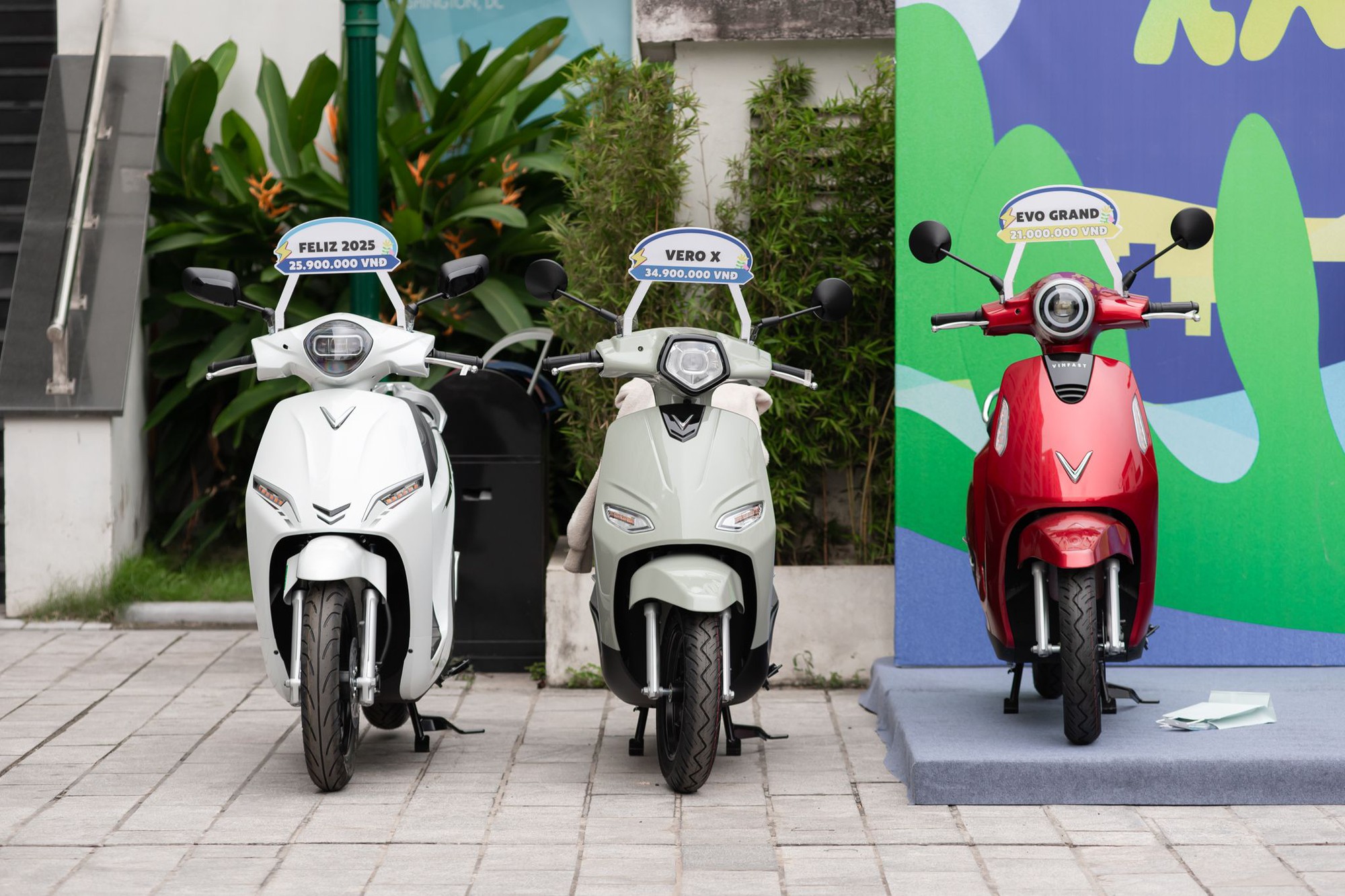 Cuộc thi hùng biện Green Voices có thí sinh đầu tiên vào chung kết: Chiến thắng nhờ thông điệp ‘sạc lại tư duy hội nhập’ - Ảnh 18. Cuộc thi hùng biện Green Voices có thí sinh đầu tiên vào chung kết: Chiến thắng nhờ thông điệp ‘sạc lại tư duy hội nhập’ - Ảnh 18.