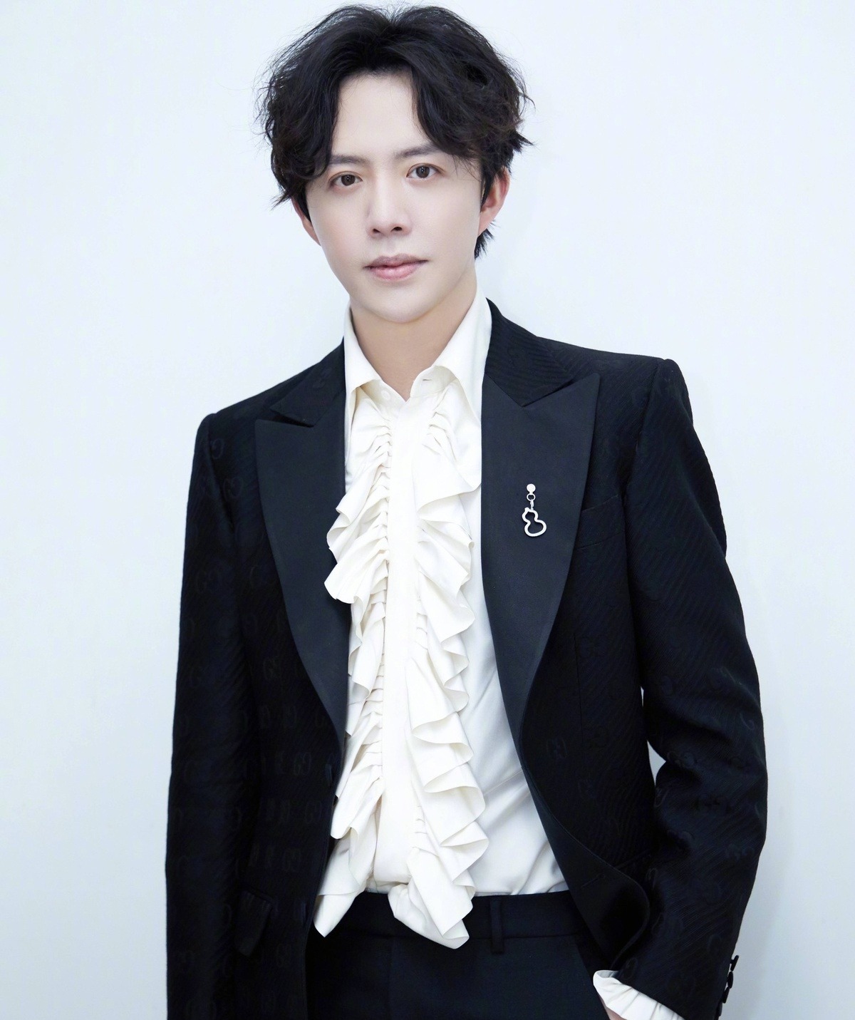 1 Anh Trai Vượt Ngàn Chông Gai bị tố giở trò đồi bại với hot girl mạng- Ảnh 3. 1 Anh Trai Vượt Ngàn Chông Gai bị tố giở trò đồi bại với hot girl mạng- Ảnh 3.