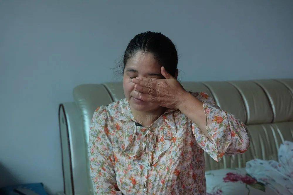 Người mẹ 54 tuổi tâm sự nhói lòng: &quot;Một câu nói trên bàn ăn, con trai tôi đã nửa năm không về nhà&quot;- Ảnh 1.