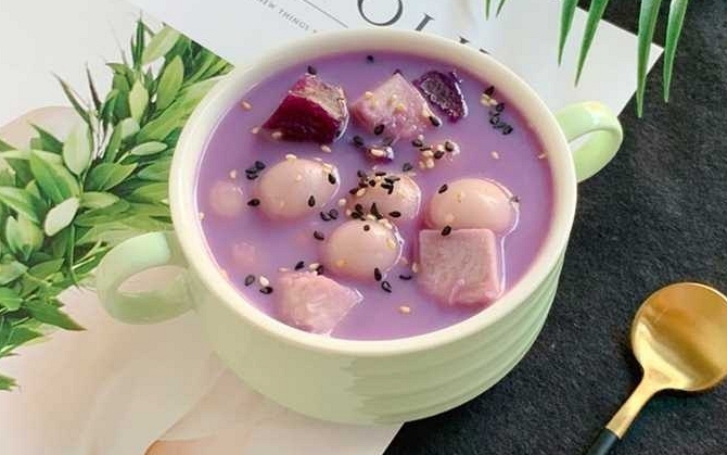 Củ sen là &quot;nữ hoàng mùa thu&quot; nhưng &quot;10kg củ sen không bằng 1kg củ này&quot;: Ở chợ bán la liệt, ăn nhiều bổ phổi, dễ thở, mềm da