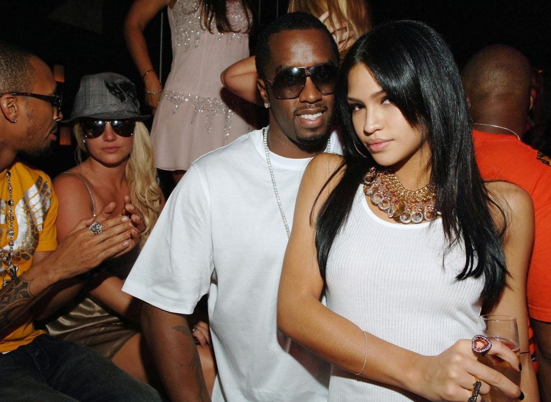 diddy-trial-celebrity-mentionsgroup-sunglasses-necklace-jewelry-1705258-1096x801-1759479601177994641796-1759551265706-17595512668781422885982.jpeg