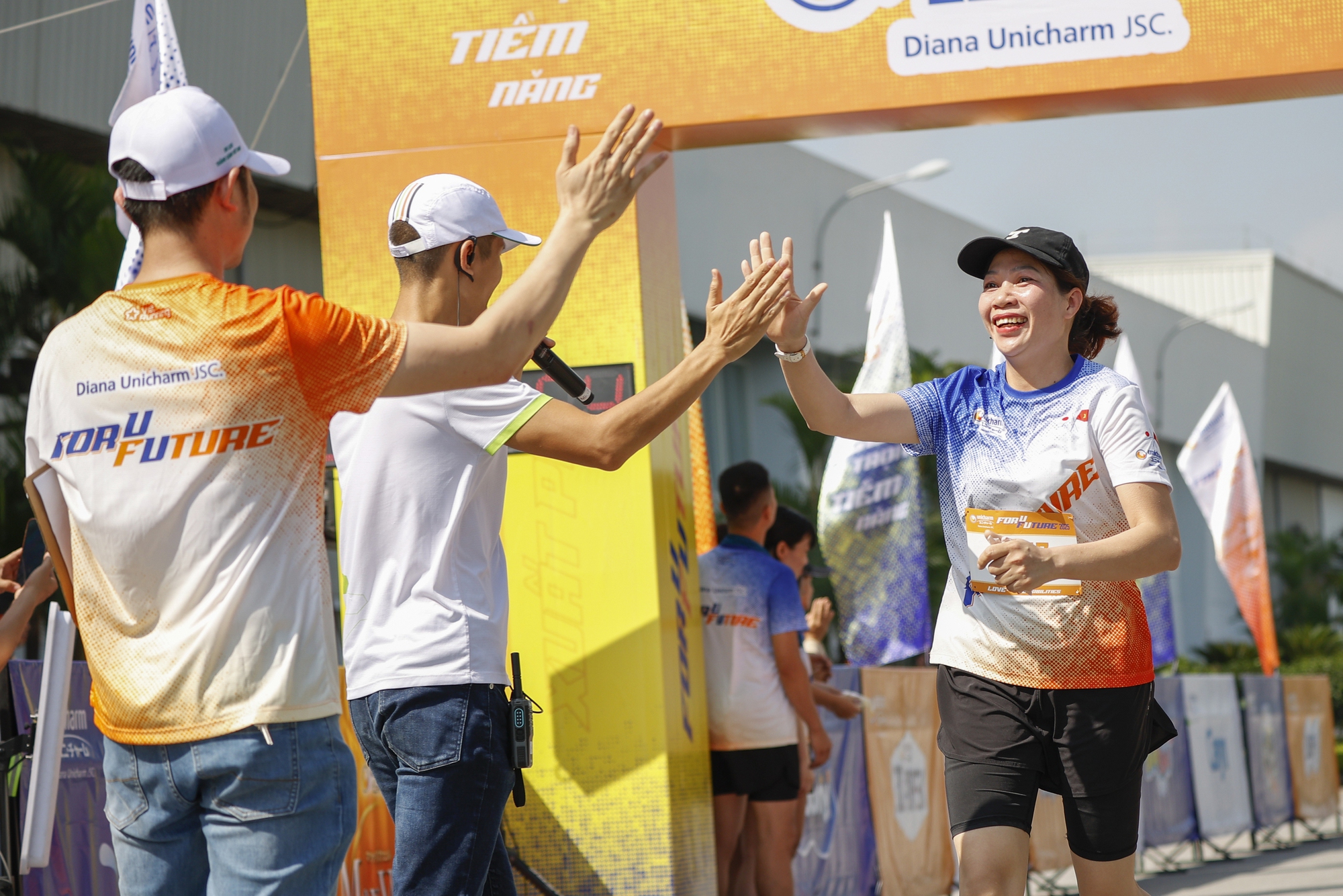 giai-chay-diana-unicharm-marathon-03102025-37-1759563938872378181769-1759565821116-1759565821352221384459.jpg