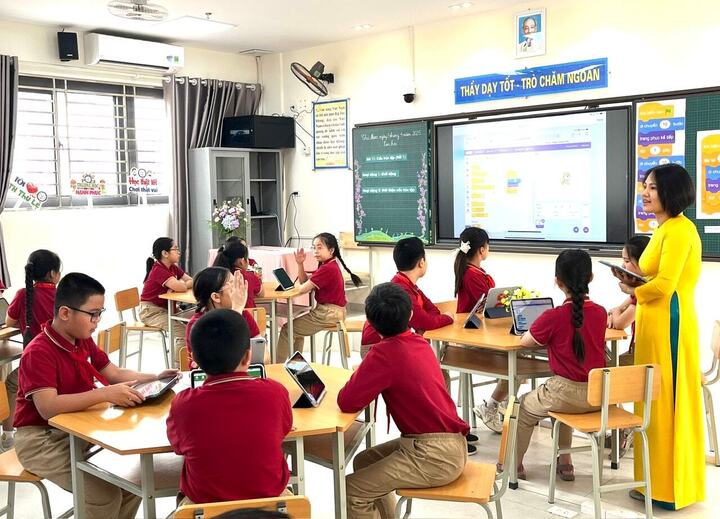 Trường học ở Hà Nội điều chỉnh kế hoạch dạy học linh hoạt ứng phó bão 11 - Ảnh 1.