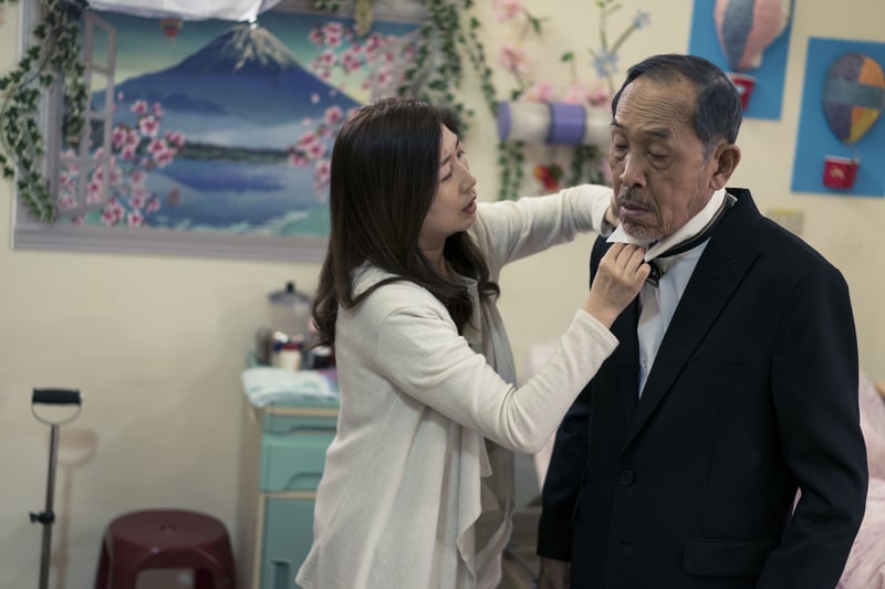 Ngoài 50 tuổi, tôi nghiệm ra: Con trưởng thành vẫn &quot;ăn bám&quot;, lỗi do 4 thói quen của cha mẹ!- Ảnh 2.