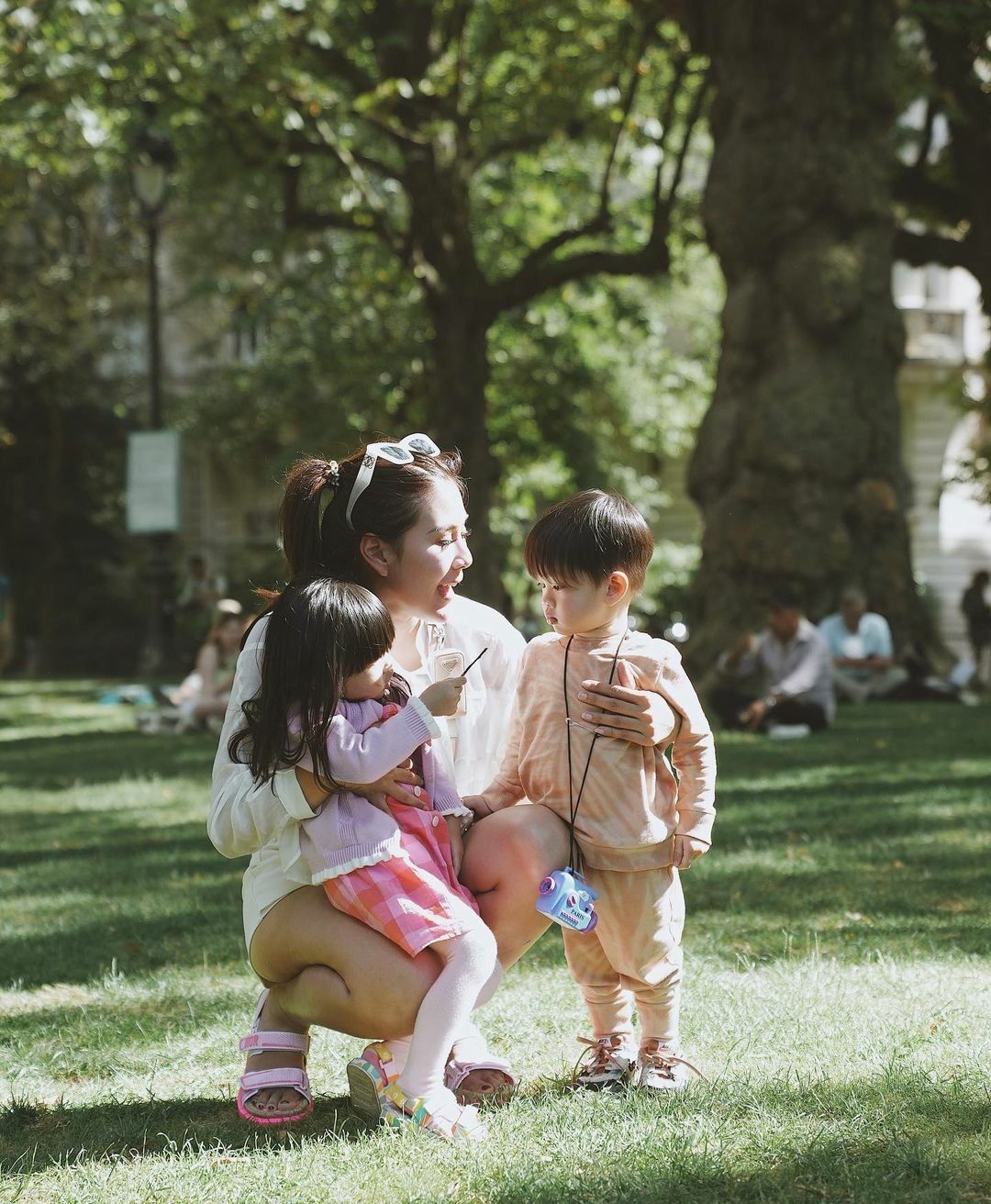 Nếu con có những biểu hiện này, bố mẹ đừng thờ ơ: Rất có thể là dấu hiệu của sự VÔ TÂM - VÔ CẢM- Ảnh 2.