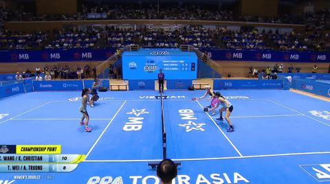 giphy-17-175956898676673206775-1759651590561-17596515907991863233204.gif