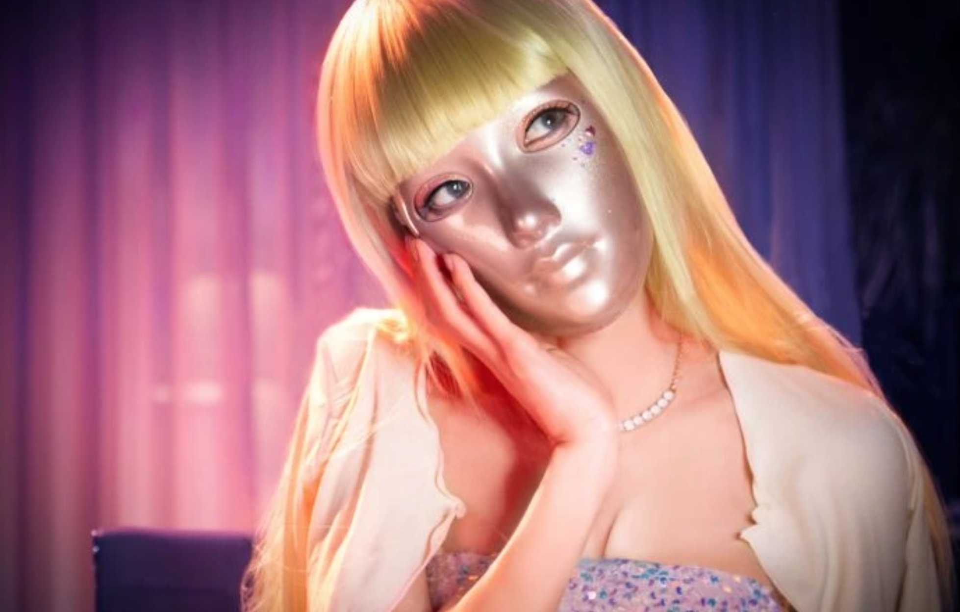 mask-girl1-1759649564710476915278-1759668586301-1759668586599678156189.png