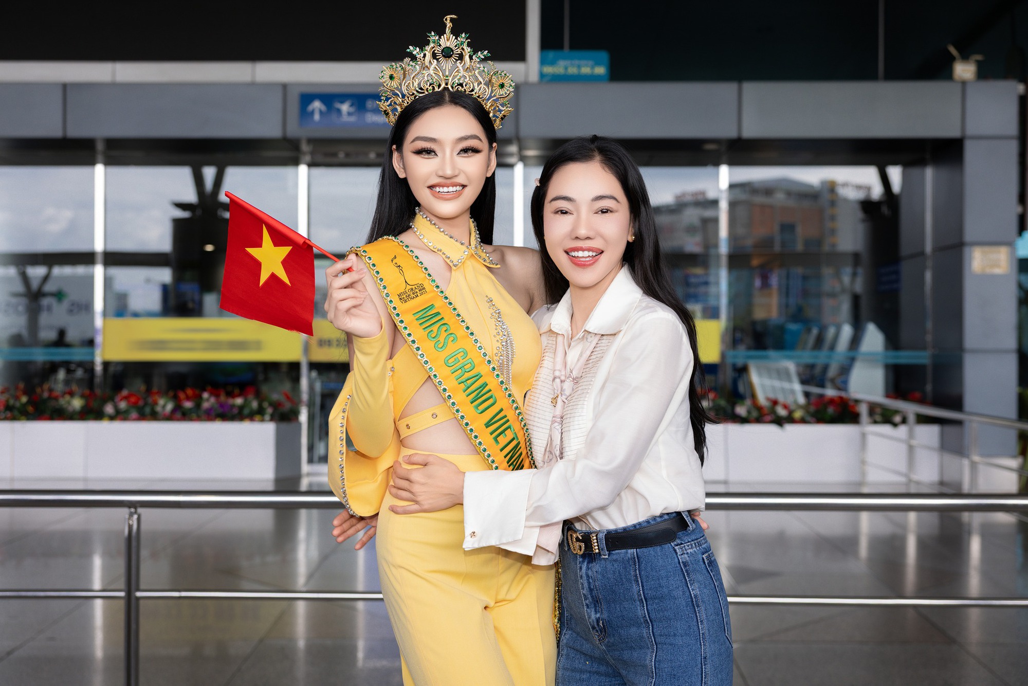 Bà Phạm Kim Dung lên tiếng sau khi Hoa hậu Yến Nhi có phát ngôn nói xấu sau lưng: 
