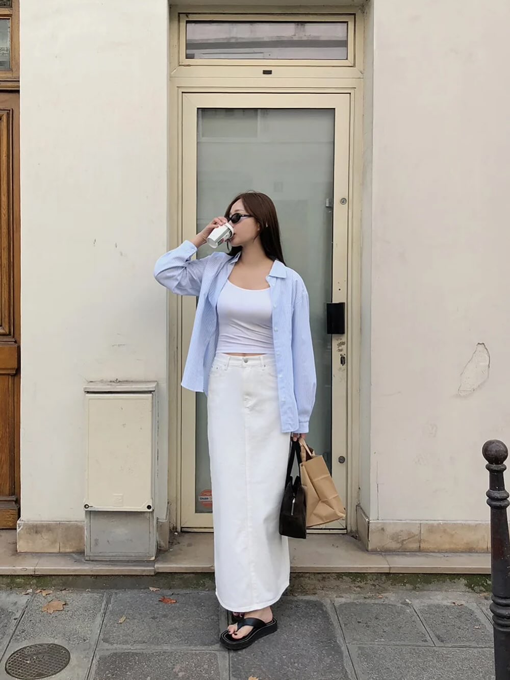 Mẫu chân váy tối giản hot nhất hiện tại, phối kiểu gì cũng sang chảnh xuất sắc - Ảnh 1.