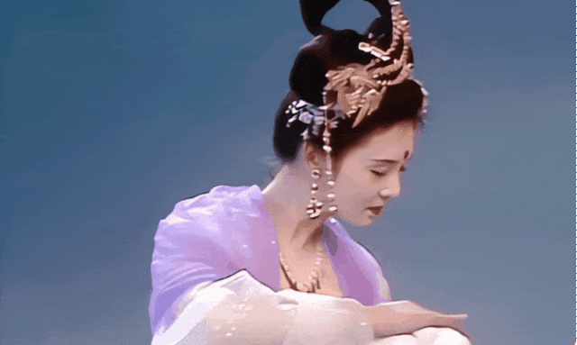 10 nàng Hằng Nga đẹp nhất Trung Quốc: Địch Lệ Nhiệt Ba xếp sau Trịnh Sảng, hạng 1 trời sinh để làm tiên nữ - Ảnh 1. 10 nàng Hằng Nga đẹp nhất Trung Quốc: Địch Lệ Nhiệt Ba xếp sau Trịnh Sảng, hạng 1 trời sinh để làm tiên nữ - Ảnh 1.