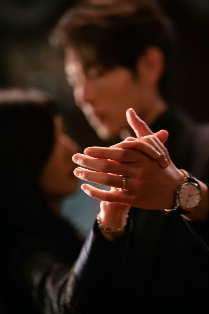 Khi đàn ông nói thật trên giường ngủ, phụ nữ mới hiểu mình đã ngây thơ thế nào! - Ảnh 1.