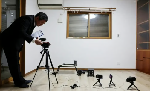 'Một công ty Nhật Bản hốt bạc từ &quot;nhà ma&quot;: Nhân viên đặt máy đo trường điện từ, camera nhiệt, máy ghi âm để xem... hiện tượng lạ - Ảnh 2.
