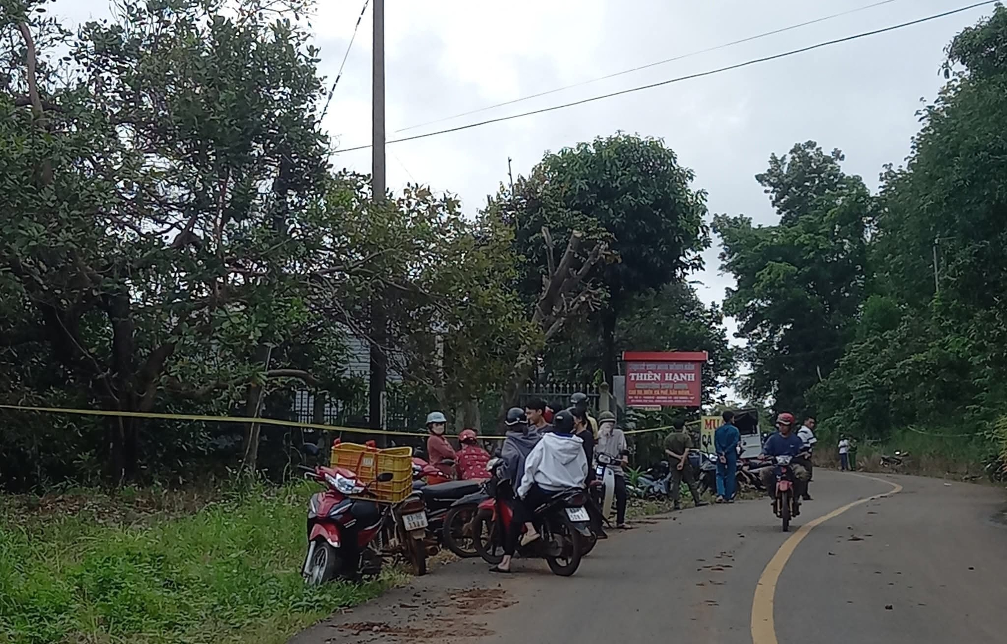 Vụ 3 người bị bắn tử vong ở Đồng Nai: Tiếc thương 2 vợ chồng thường xuyên giúp đỡ người khác- Ảnh 2.