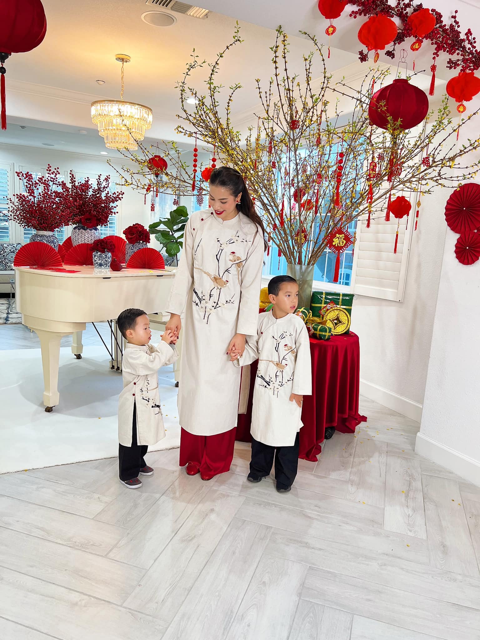 Hoa hậu Việt lấy chồng 6 năm chưa công khai danh tính, tuổi 34 làm chủ tiệm hoa, ở biệt thự 7 phòng - Ảnh 5.