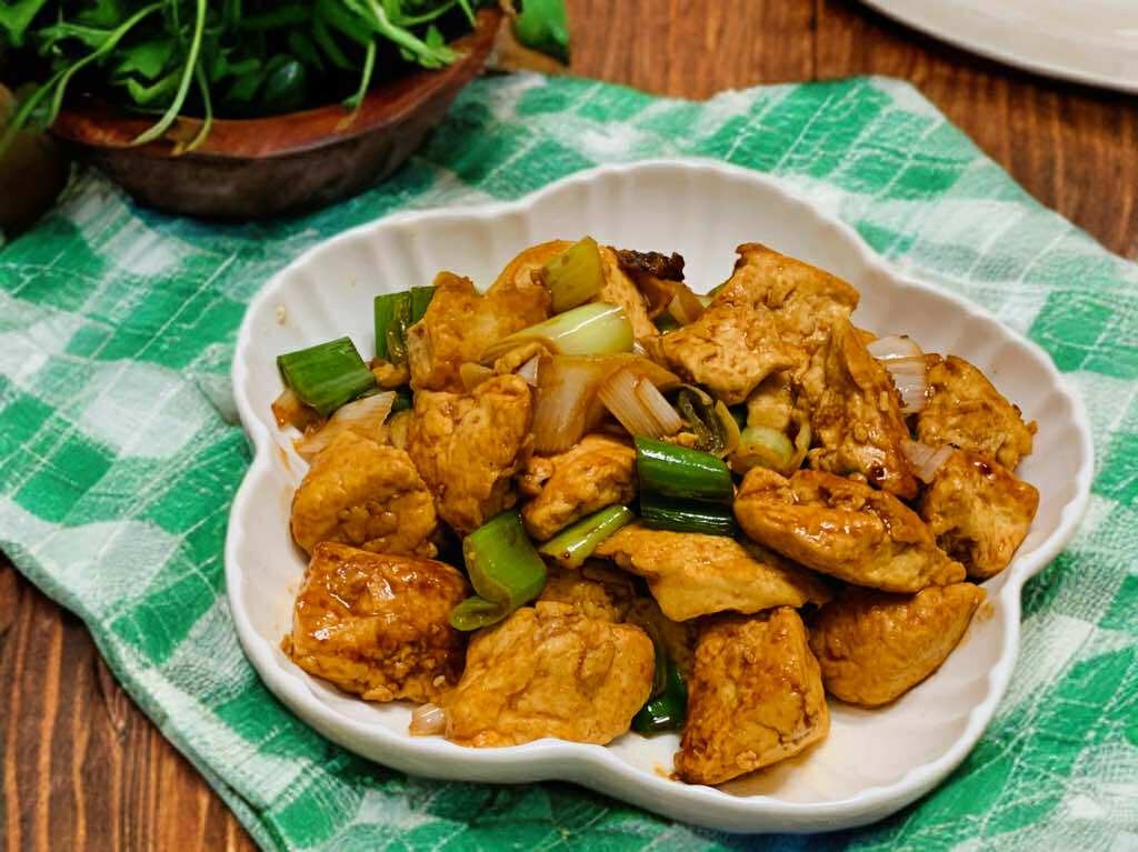 Ai chưa thử công thức đậu phụ này thì hãy làm ngay, thơm ngon và mềm mại, thậm chí còn ngon hơn cả thịt - Ảnh 5. Ai chưa thử công thức đậu phụ này thì hãy làm ngay, thơm ngon và mềm mại, thậm chí còn ngon hơn cả thịt - Ảnh 5.