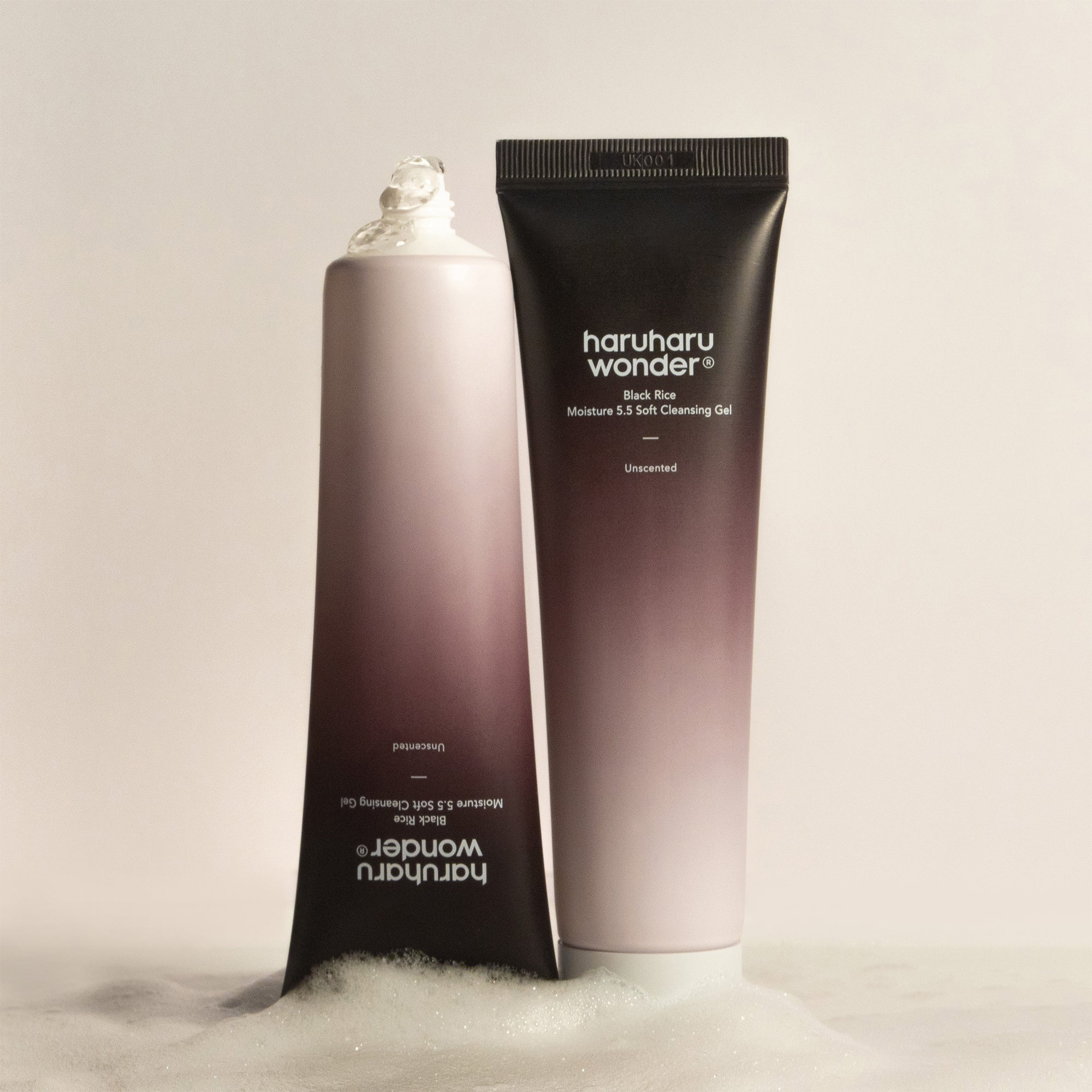Vogue tung hô 7 món skincare Hàn: Bôi lên da đẹp nức nở, dùng rồi chỉ muốn thốt lên Vogue tung hô 7 món skincare Hàn: Bôi lên da đẹp nức nở, dùng rồi chỉ muốn thốt lên