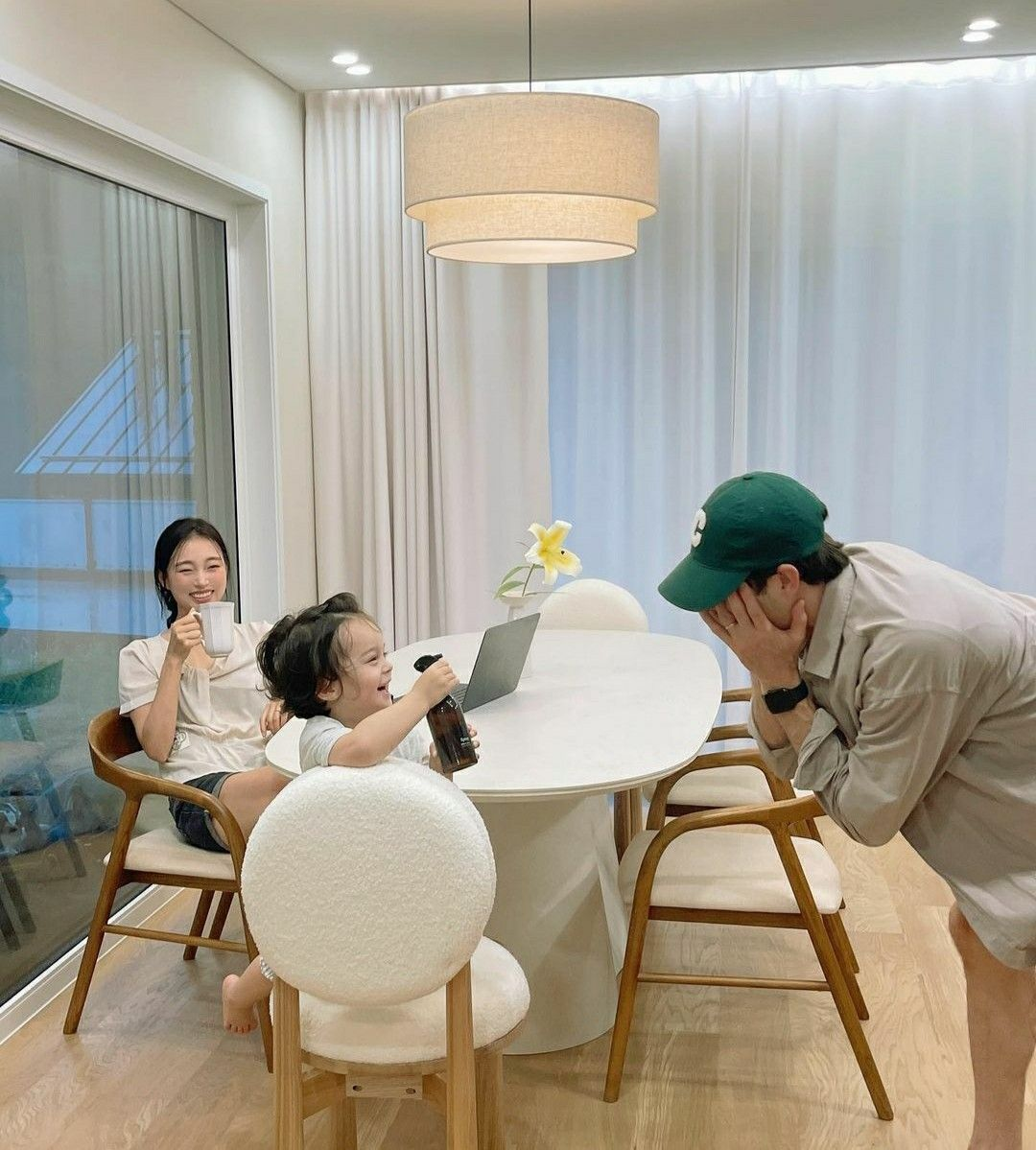 Đi làm cả đời để trả nợ, câu chuyện quen thuộc của nhiều gia đình trẻ - Ảnh 2. Đi làm cả đời để trả nợ, câu chuyện quen thuộc của nhiều gia đình trẻ - Ảnh 2.
