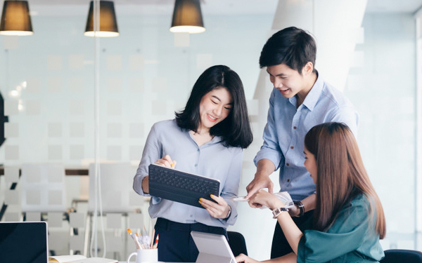 Nghiên cứu 85 năm của Mỹ phát hiện đây là công việc kém hạnh phúc nhất dù lương cao đến đâu - Ảnh 2.
