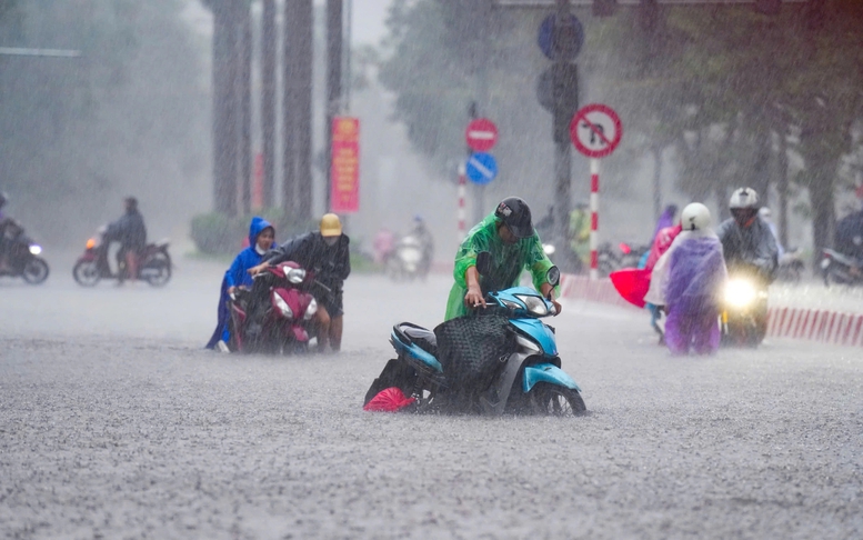 Thông tin vỡ đê ở Bắc Ninh là không chính xác; đê sông Thương vẫn an toàn - Ảnh 7.