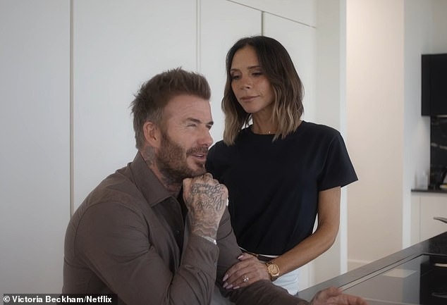 Chưa thấy ông chồng nào "máu lạnh" như David Beckham - Ảnh 2. Chưa thấy ông chồng nào "máu lạnh" như David Beckham - Ảnh 2.