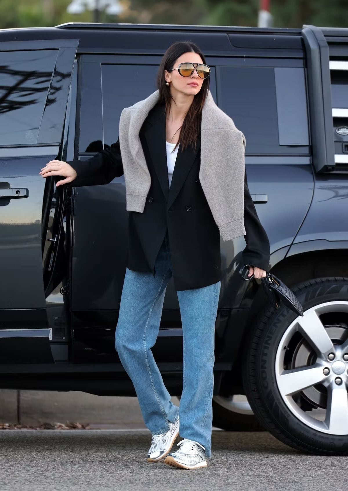 Sắp đến mùa đông, hãy để siêu cao thủ mặc đồ tối giản này gợi ý cho chị em 10 outfit sang chảnh từng centimet - Ảnh 7. Sắp đến mùa đông, hãy để siêu cao thủ mặc đồ tối giản này gợi ý cho chị em 10 outfit sang chảnh từng centimet - Ảnh 7.
